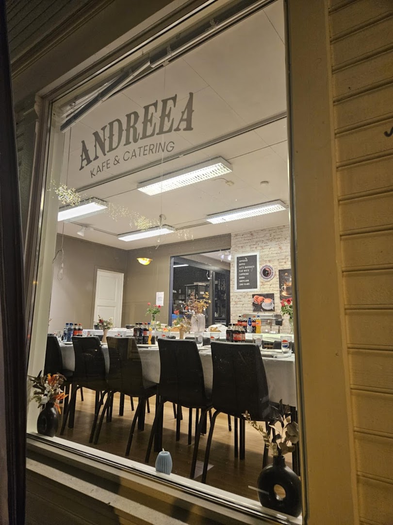 Andreea Kafe · Bilder 7